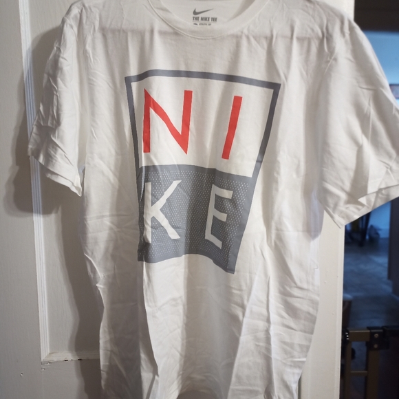 Nike infrared tee Large - Picture 1 of 4
